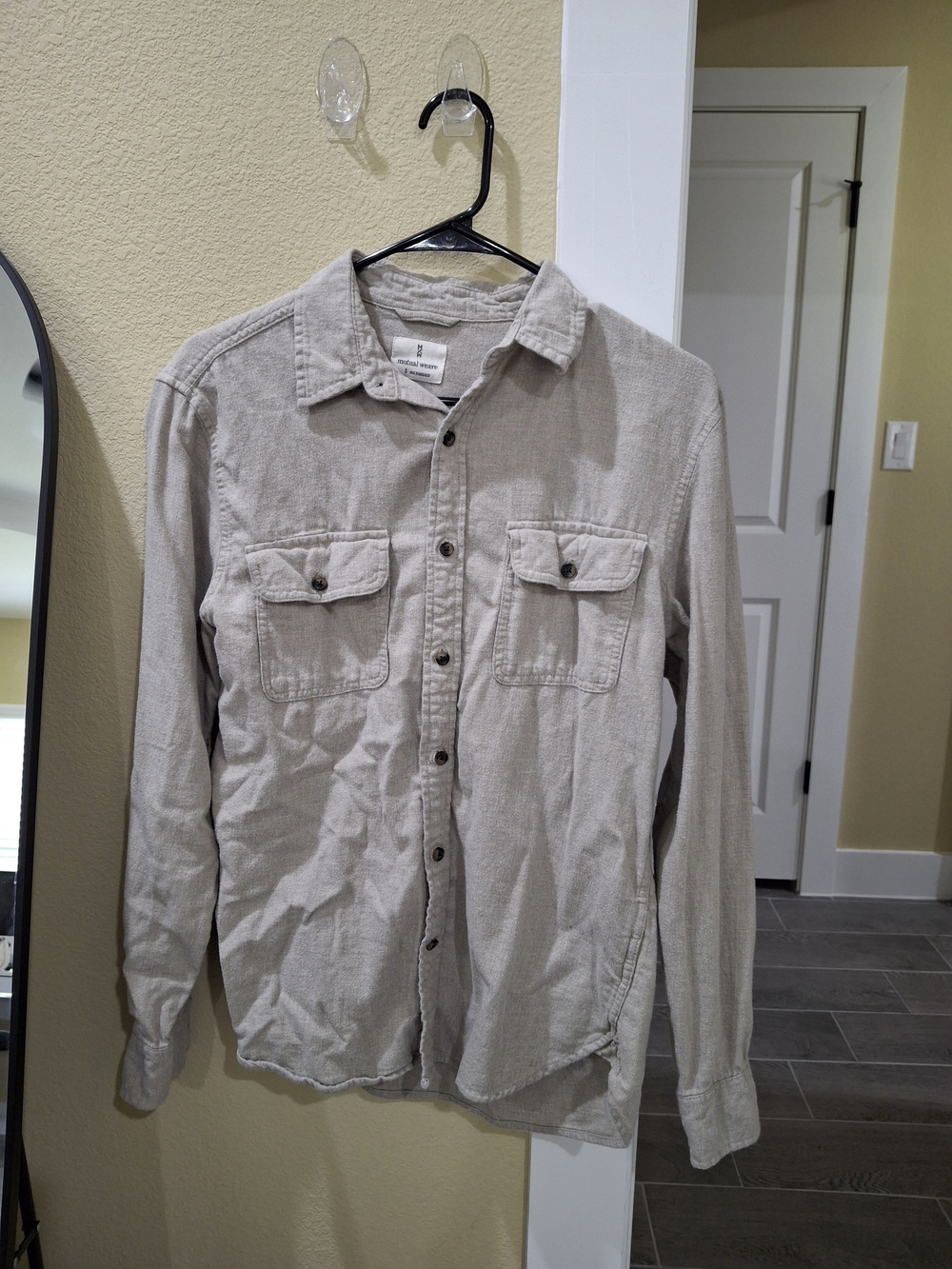 Mutual Weave Button-Up - Picture 2 of 5